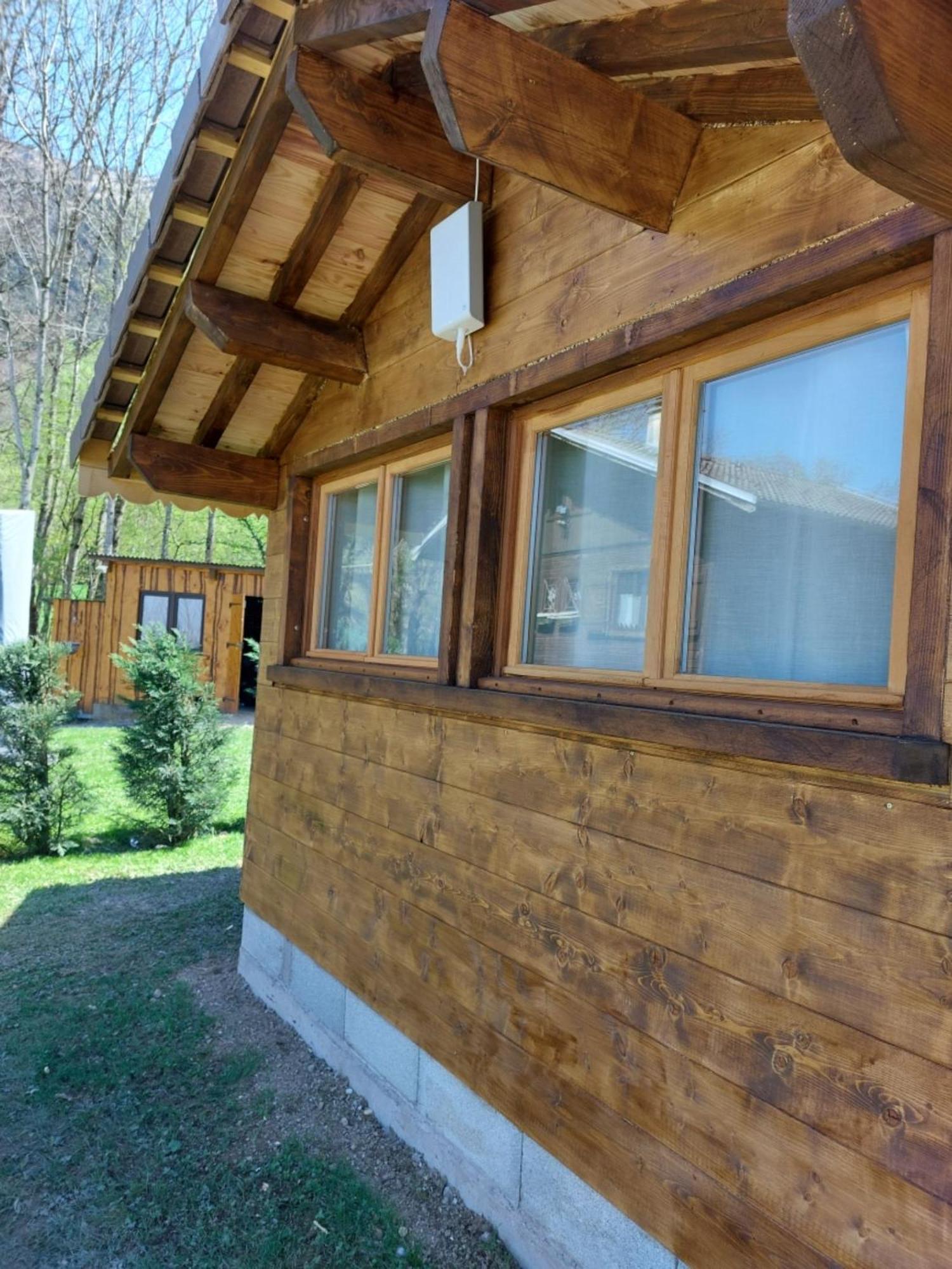 Sauvage Villa Les Combes  Bagian luar foto